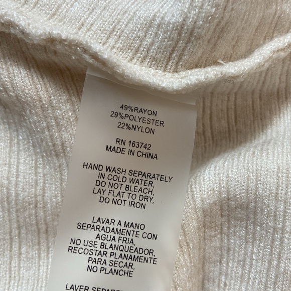 Vila Milano batwing style top. - Picture 4 of 4